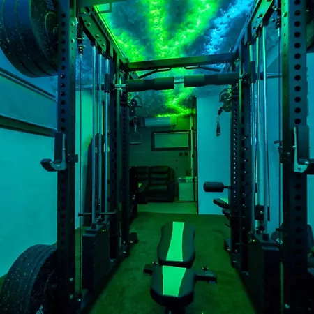 Villa Baroque Art With Pool Sauna Gym *