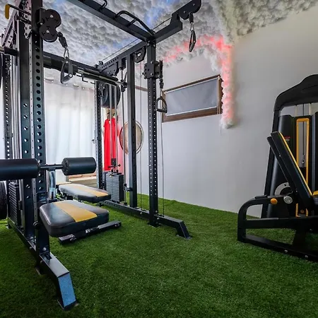 Βίλα Baroque Art With Pool Sauna Gym *