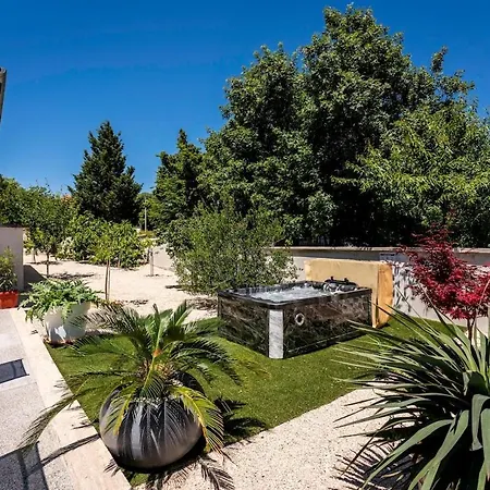 Villa Baroque Art With Pool Sauna Gym *