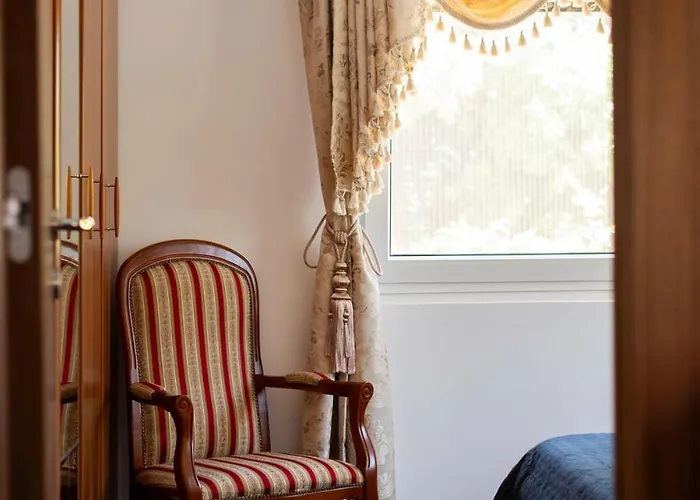 ヴィラ Baroque Art With Pool Sauna Gym *