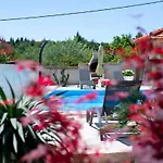Baroque Art With Pool Sauna Gym * Pridraga